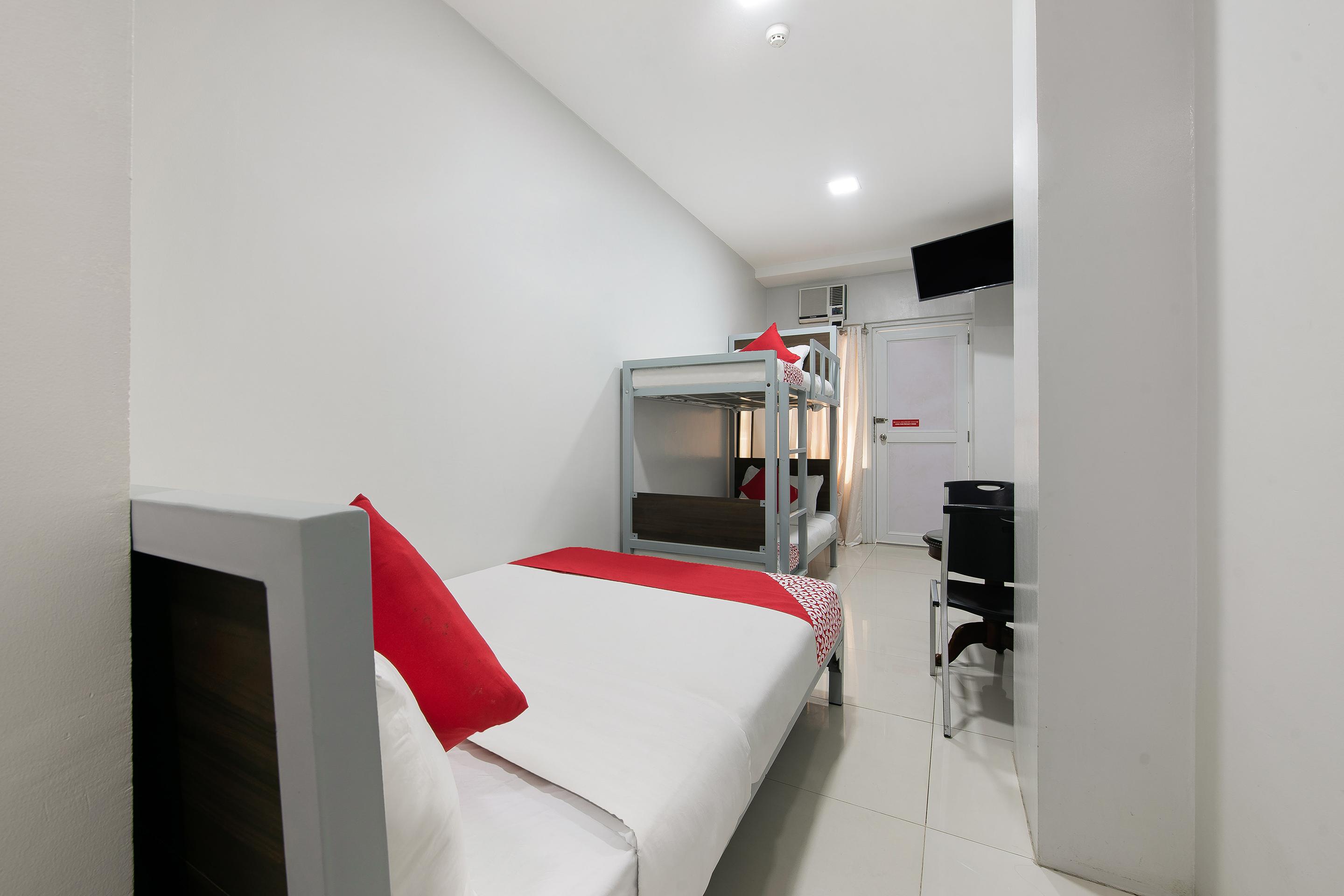Oyo 152 Sangco Condotel Manila